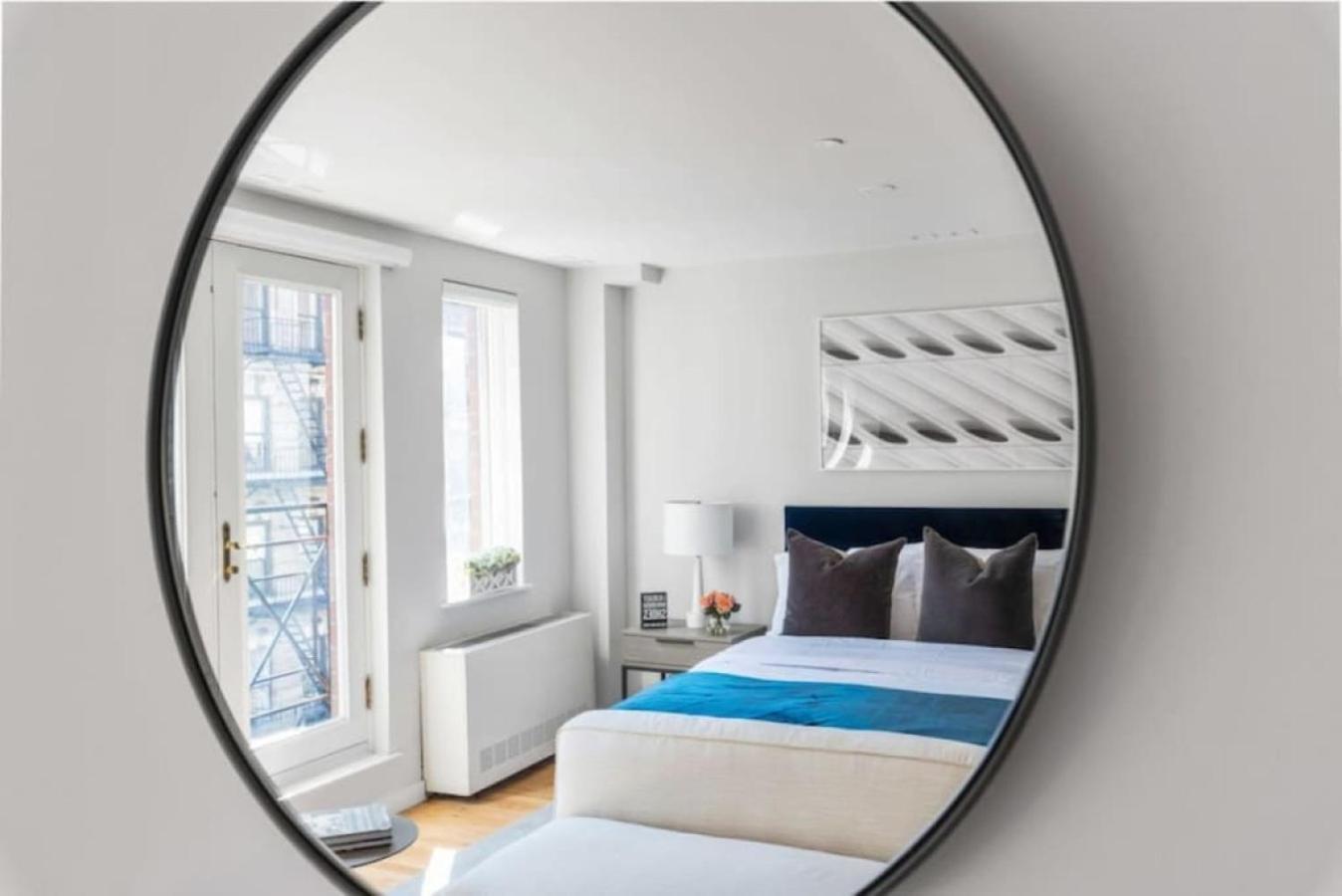 Luxe Studio With Charming Juliet Balcony Apartment นิวยอร์ก ภายนอก รูปภาพ